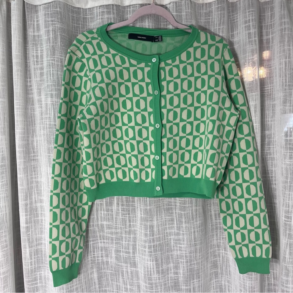 BRAND NEW Green and White Patterned Vero Moda Button Up Sweater L Never Worn